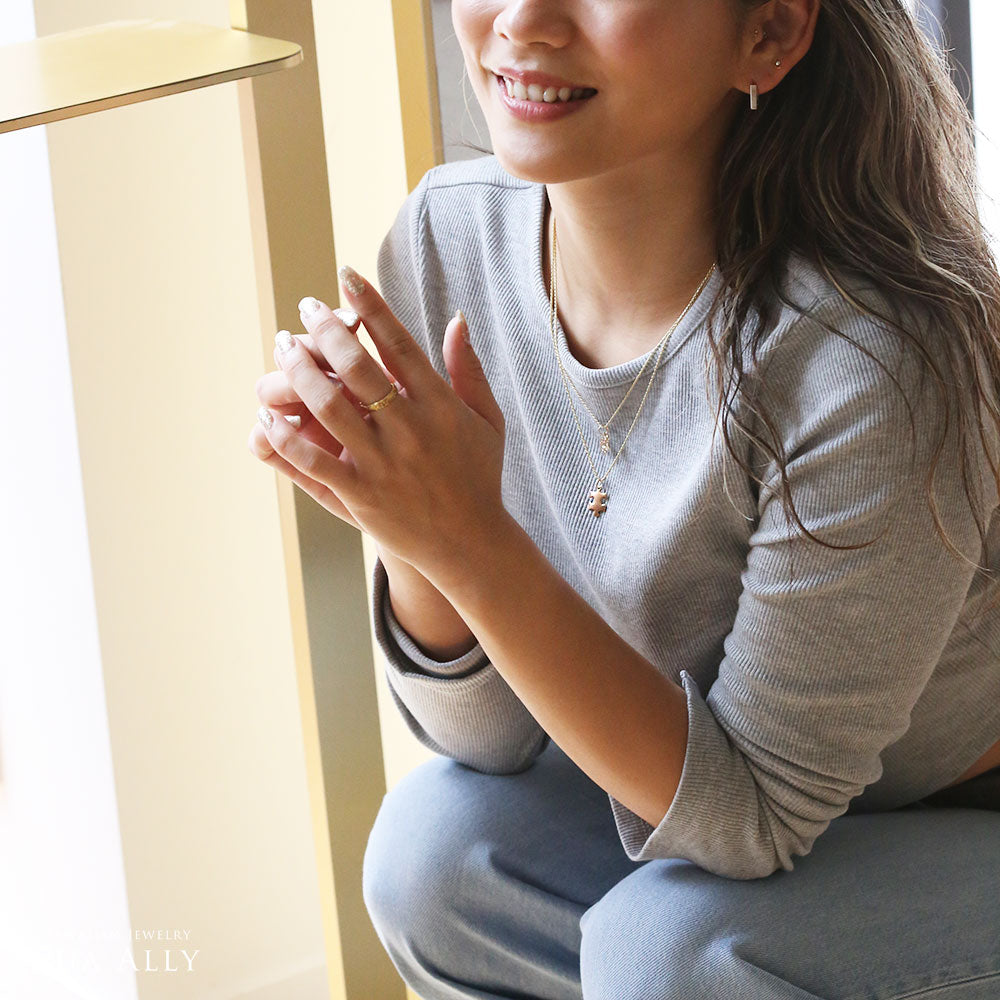 K14 ハワイアン エターナルパズルピース ペンダントトップ(プレーン)女性着用1