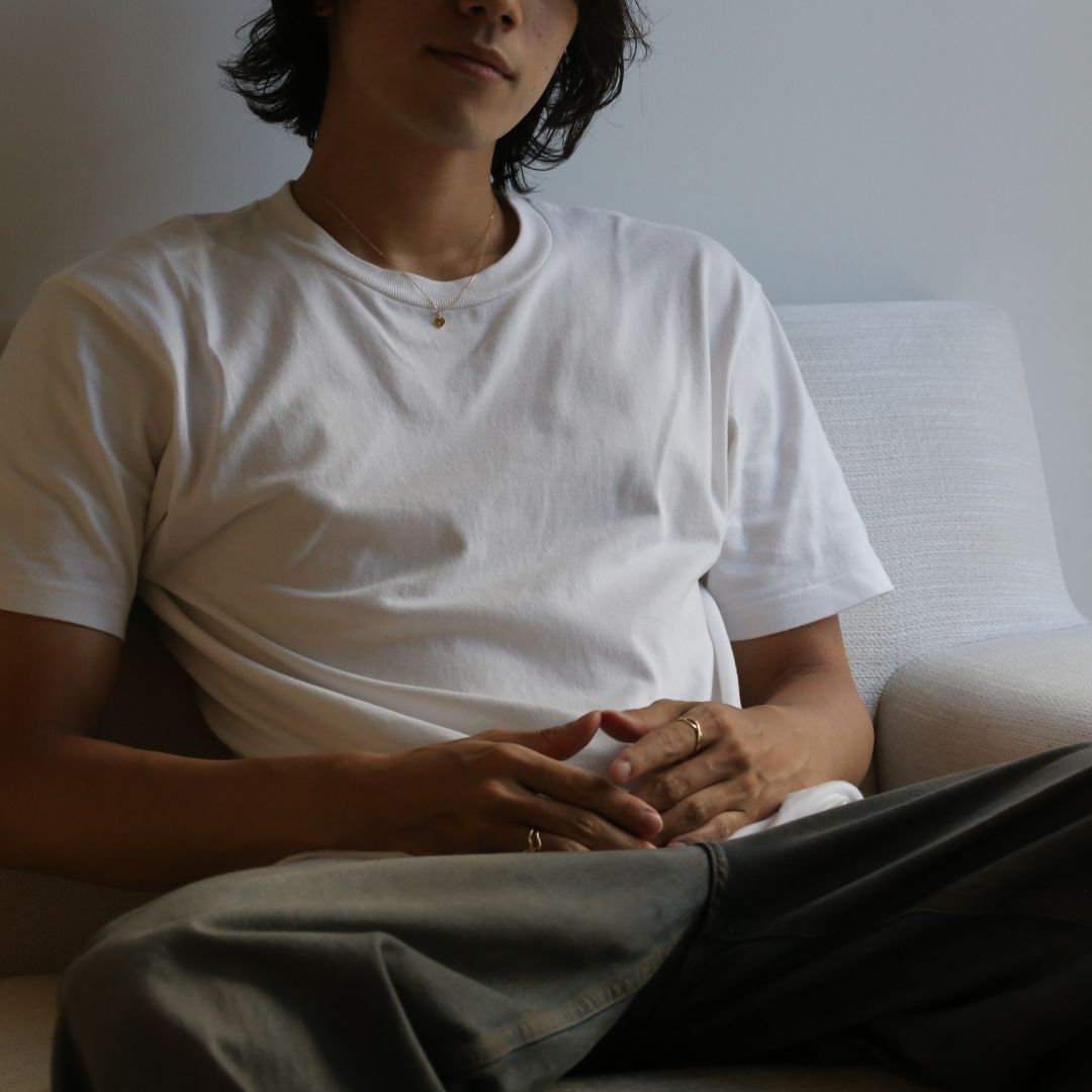 K18 ファッション インフィニティ リング男性着用