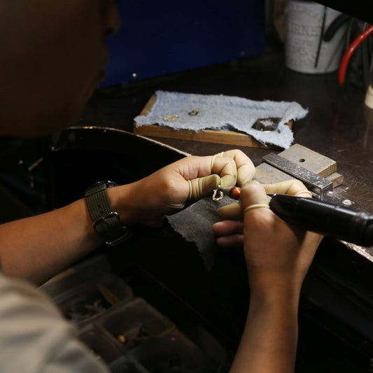 ハワイアンジュエリーの制作に使われる工具とは？