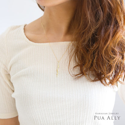 ハワイアン ラグーンサンゴ ペンダントトップ女性着用画像3/ハワイアンジュエリーブランドPUAALLY(プアアリ)