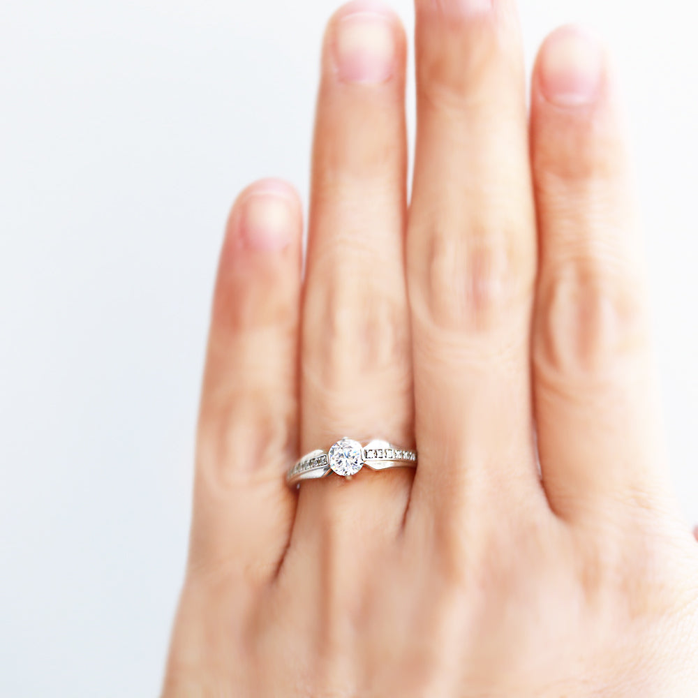 Pt900 0.3ct エンゲージリング Aloha Nui Loa -たくさんの愛をこめて-