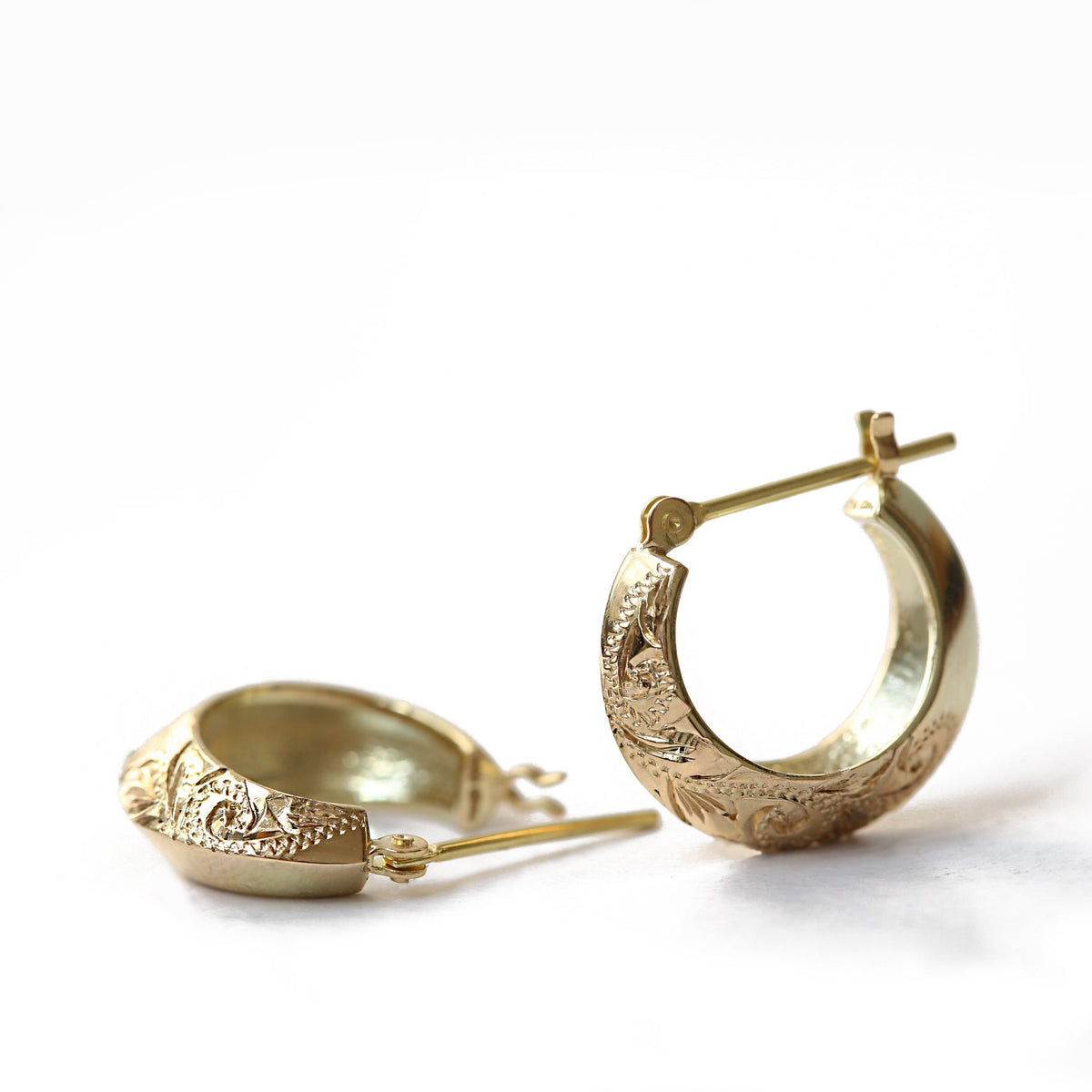 K18 ハワイアン ソリッド フープピアス – PUAALLY(プアアリ)公式通販 