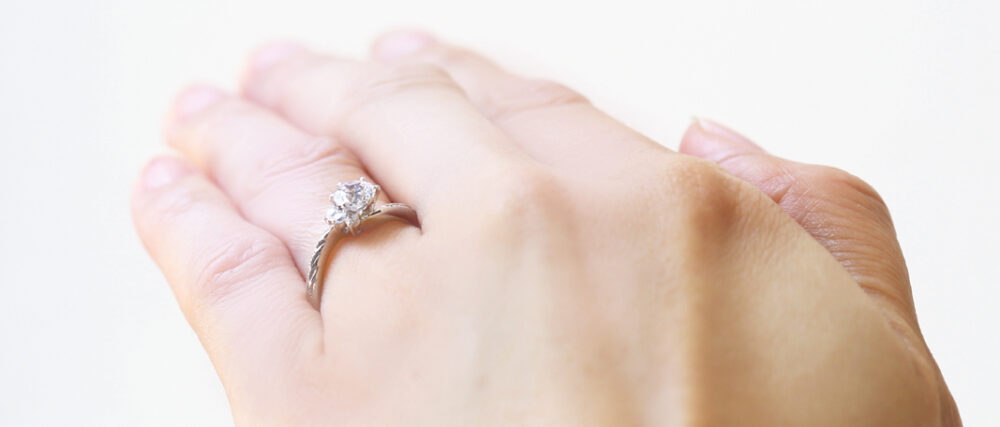 K18 0.3ct エンゲージリング Hoku le´a-幸せの星-