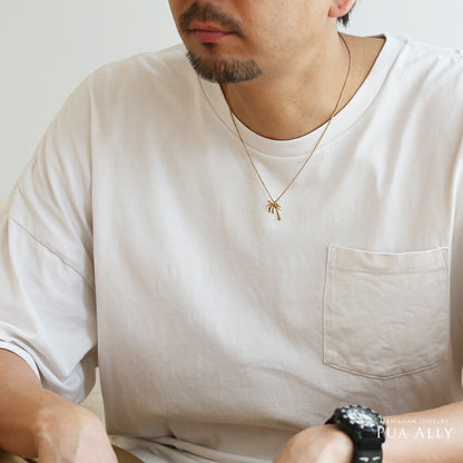 K14 ハワイアン パームツリー ペンダントトップ男性着用画像/ハワイアンジュエリーブランドPUAALLY(プアアリ)