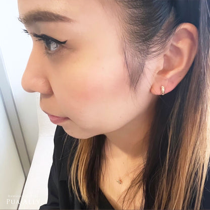 ハワイアン You&I ピアス女性着用画像/ハワイアンジュエリーブランドPUAALLY(プアアリ)